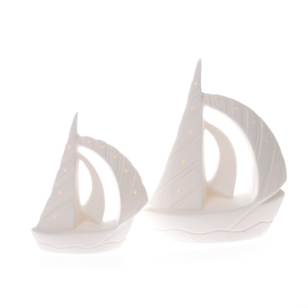 LED Segelschiff aus Porzellan in weiß - in zwei Ausführungen